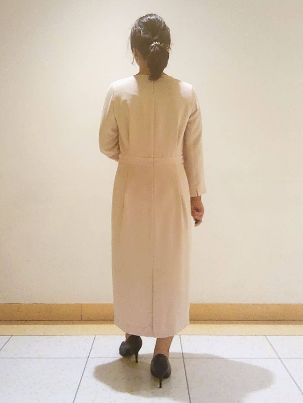 TOMOMIさんの「INDIVI｜【セレモニーにおすすめ！】パール調トップネックレス」を使ったコーディネート