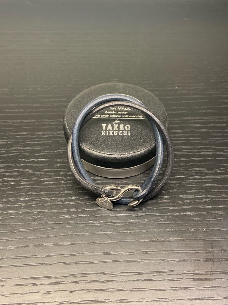 たかぽんさんの「TAKEO KIKUCHI｜【MADE IN JAPAN】2重巻き 染め分けレザー ブレスレット」を使ったコーディネート