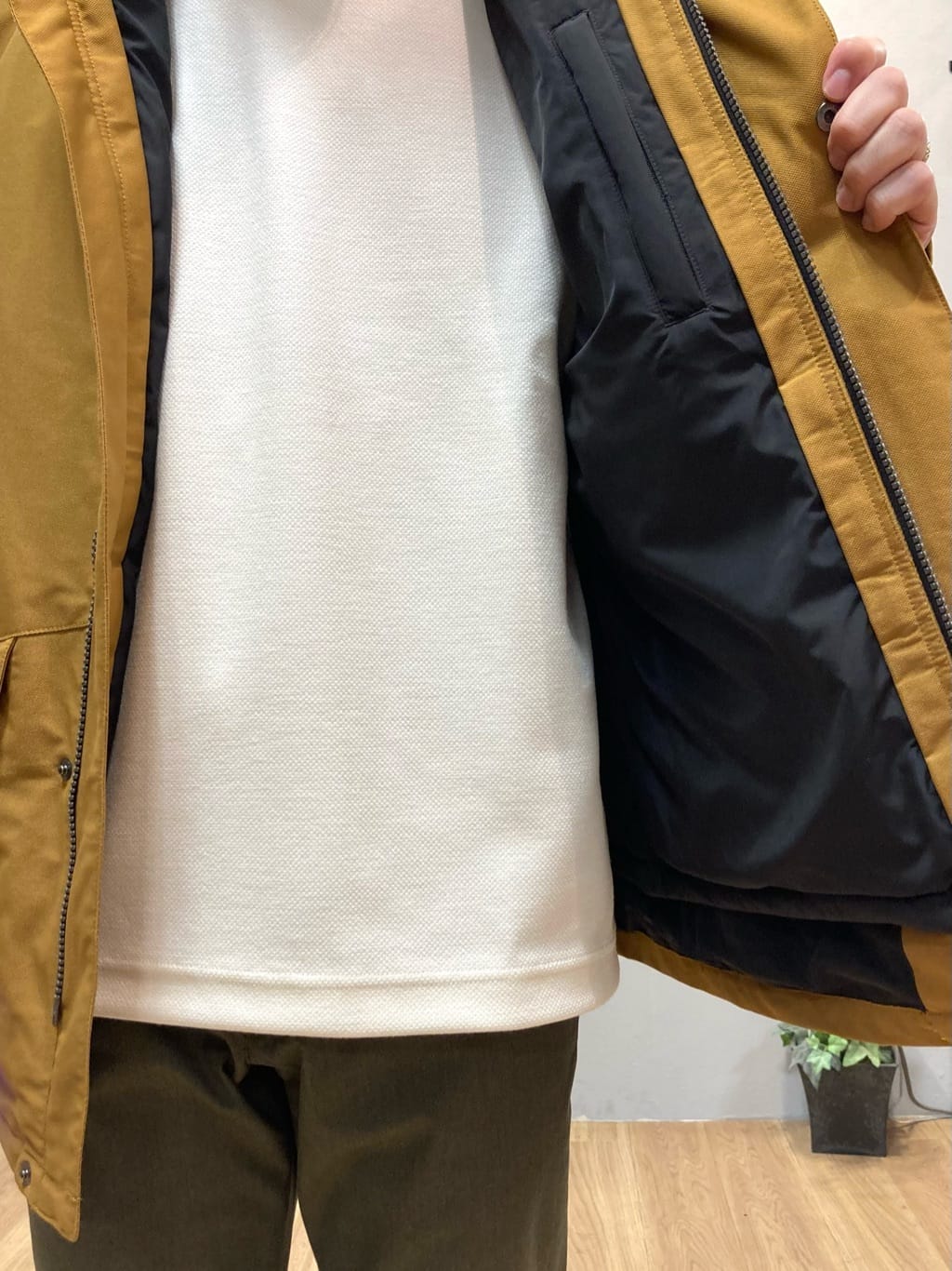 シュンさんの「TAKEO KIKUCHI｜【全7サイズ&times;8色展開！】トップマルチヘリンボン パンツ」を使ったコーディネート