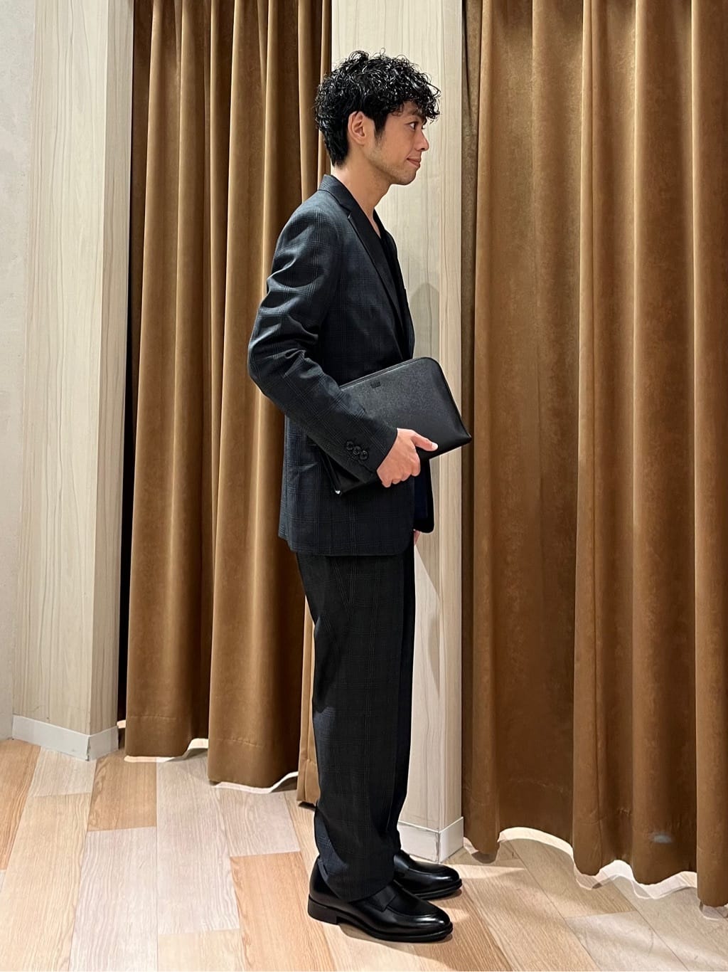 URAさんの「TAKEO KIKUCHI｜コインローファー」を使ったコーディネート