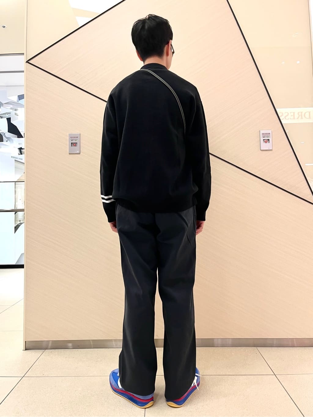 小山凌さんの「DRESSTERIOR｜◆ヴィンテージ アルティメットチノパンツ」を使ったコーディネート