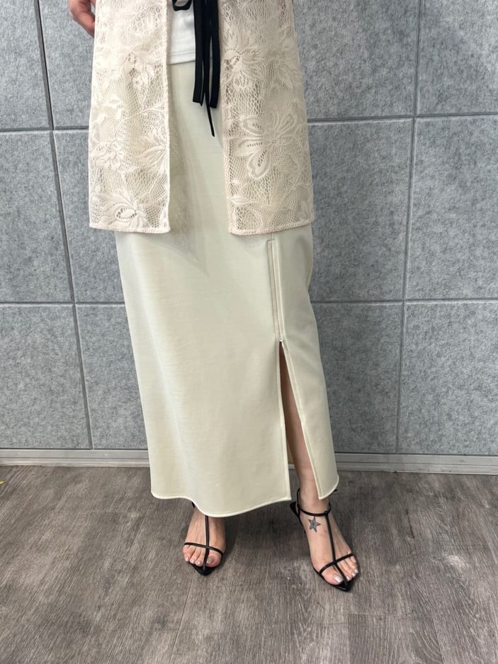 designer yukaさんの「CODE A｜slit jersey skirt」を使ったコーディネート