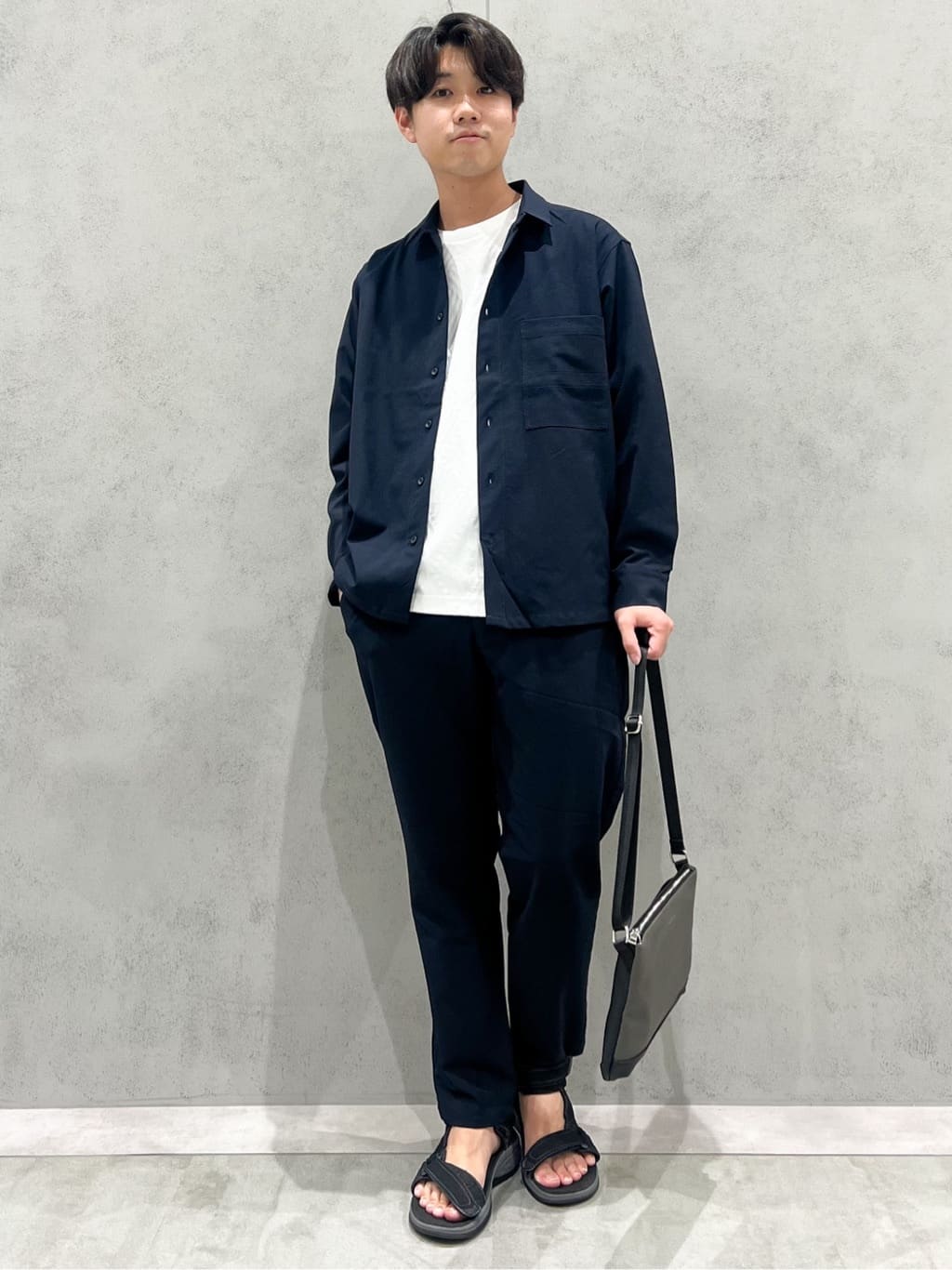 SHI-MAさんの「THE SHOP TK｜サフィアーノミニサコッシュ」を使ったコーディネート