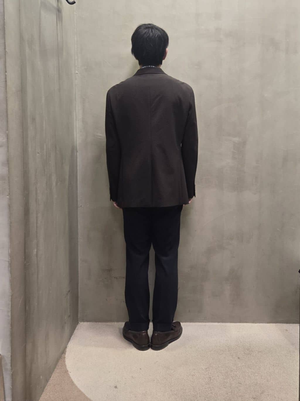 白木駆さんの「TAKEO KIKUCHI｜【Made in JAPAN】TANGOストライプ ネクタイ」を使ったコーディネート