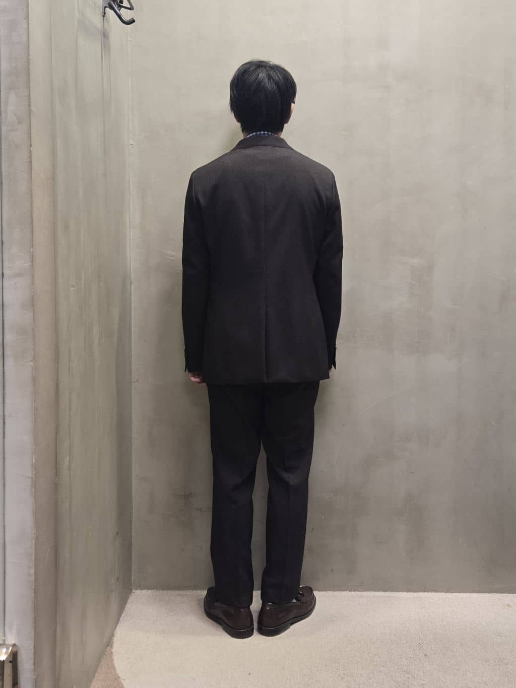 白木駆さんの「TAKEO KIKUCHI｜【Made in JAPAN】TANGOストライプ ネクタイ」を使ったコーディネート