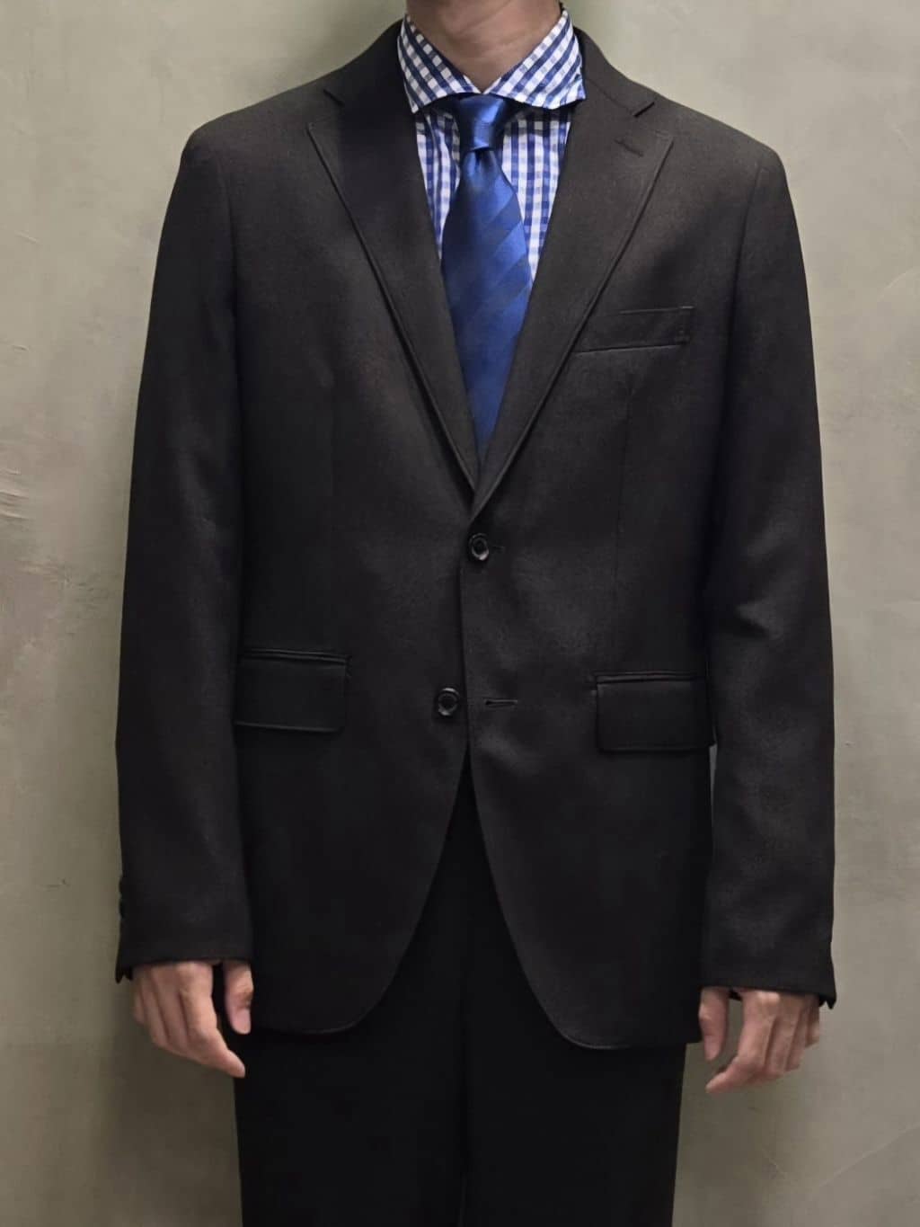 白木駆さんの「TAKEO KIKUCHI｜【Made in JAPAN】TANGOストライプ ネクタイ」を使ったコーディネート