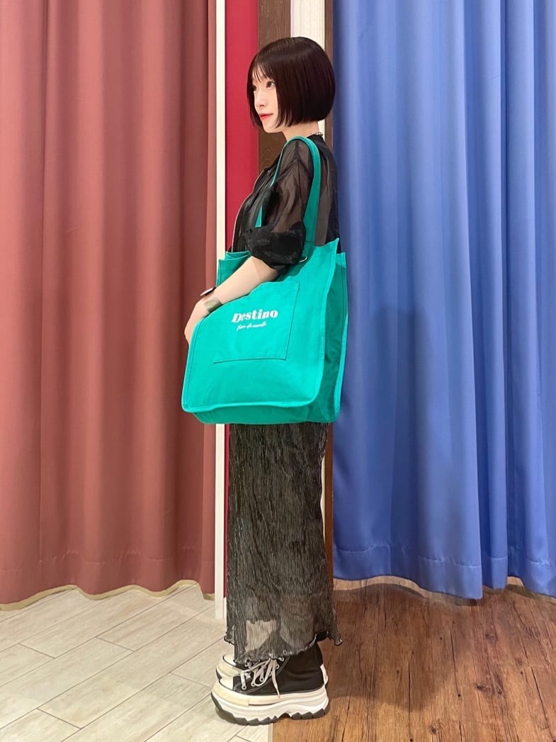 るるさんの「SHOO･LA･RUE｜」を使ったコーディネート