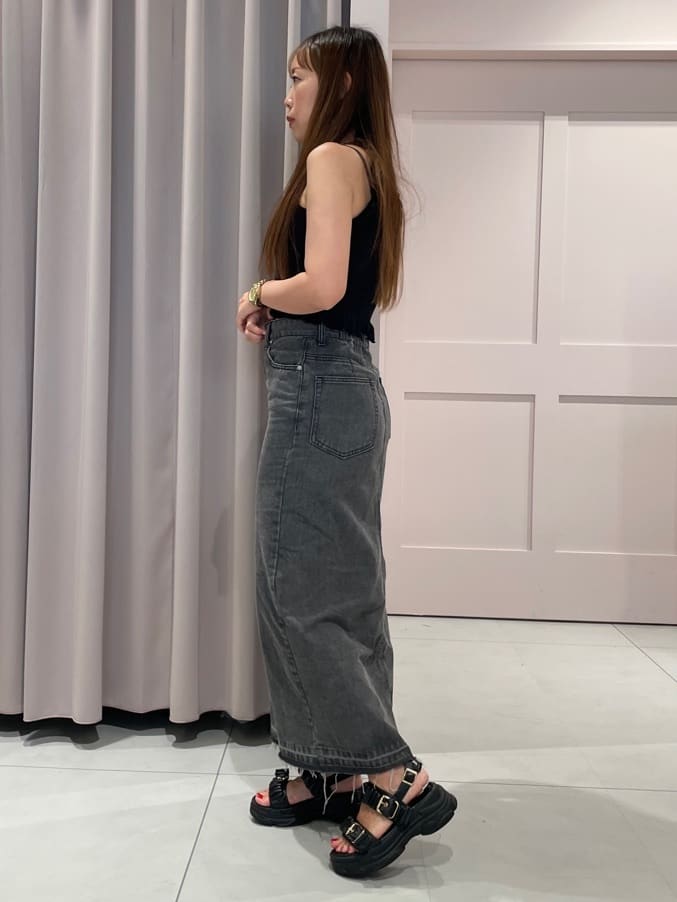 maiさんの「ESPERANZA｜厚底クシュクシュベルトスポサン」を使ったコーディネート