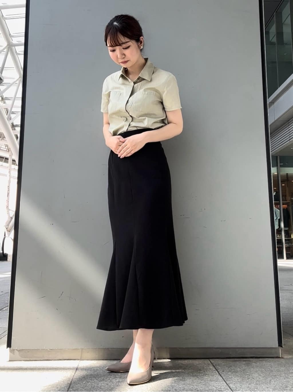 airiさんの「ESPERANZA｜【12時間パンプス】約7.5㎝　歩きやすくて疲れにくい」を使ったコーディネート
