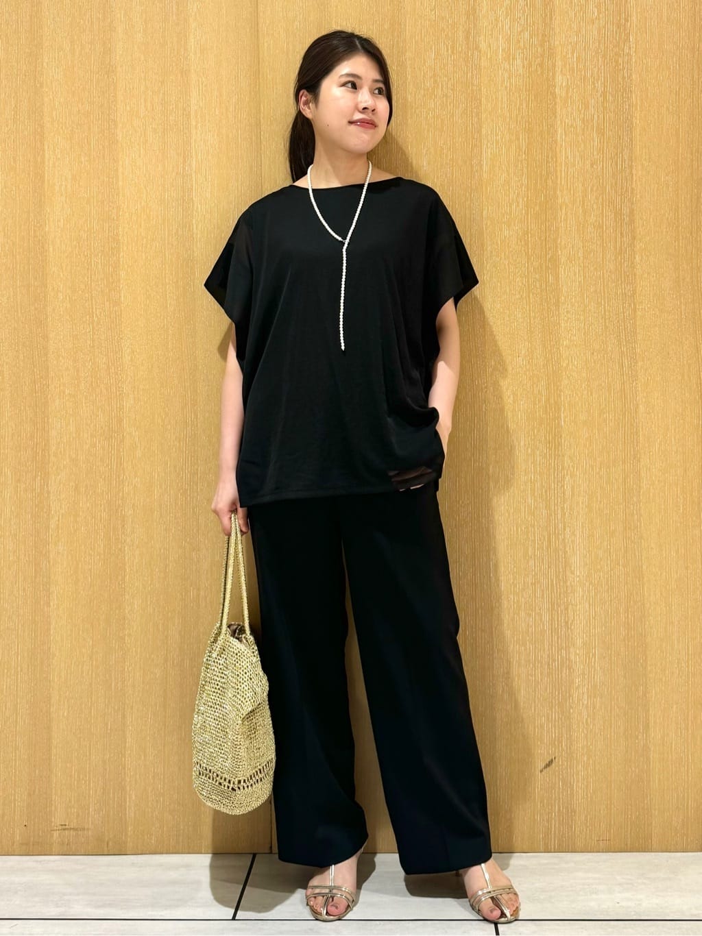 nanaさんの「UNTITLED｜【洗える通勤スーツ】レジェールギャバ ストレッチワイドパンツ」を使ったコーディネート