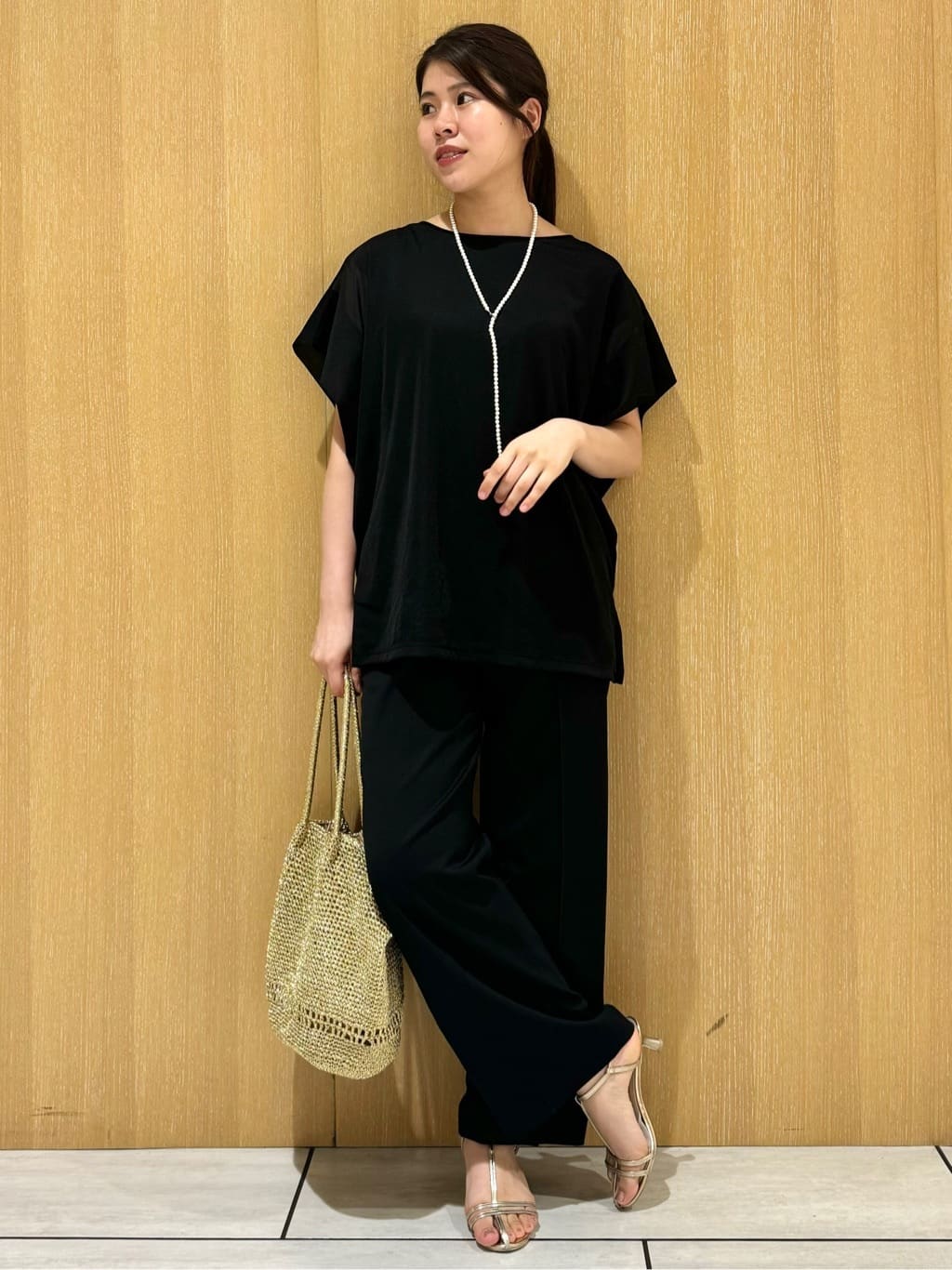 nanaさんの「UNTITLED｜【洗える通勤スーツ】レジェールギャバ ストレッチワイドパンツ」を使ったコーディネート