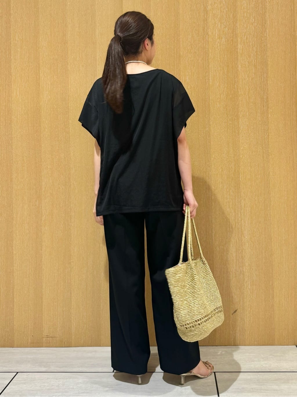 nanaさんの「UNTITLED｜【洗える通勤スーツ】レジェールギャバ ストレッチワイドパンツ」を使ったコーディネート