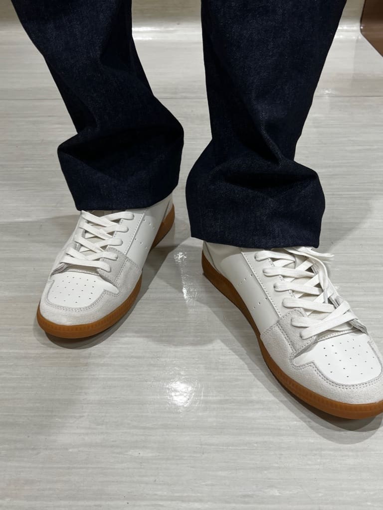 yutoさんの「TAKEO KIKUCHI｜【モンスターストレッチ】日本製 ワンウォッシュ デニムパンツ」を使ったコーディネート