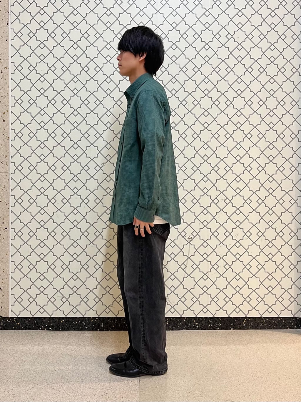 うっちーさんの「TAKEO KIKUCHI｜【抗菌防臭/シーズンレス】シアサッカー ジャージシャツ」を使ったコーディネート
