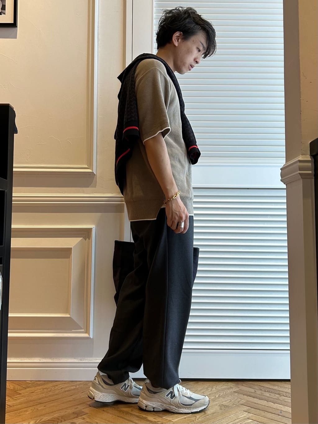 須田　慎二郎さんの「DRESSTERIOR｜」を使ったコーディネート