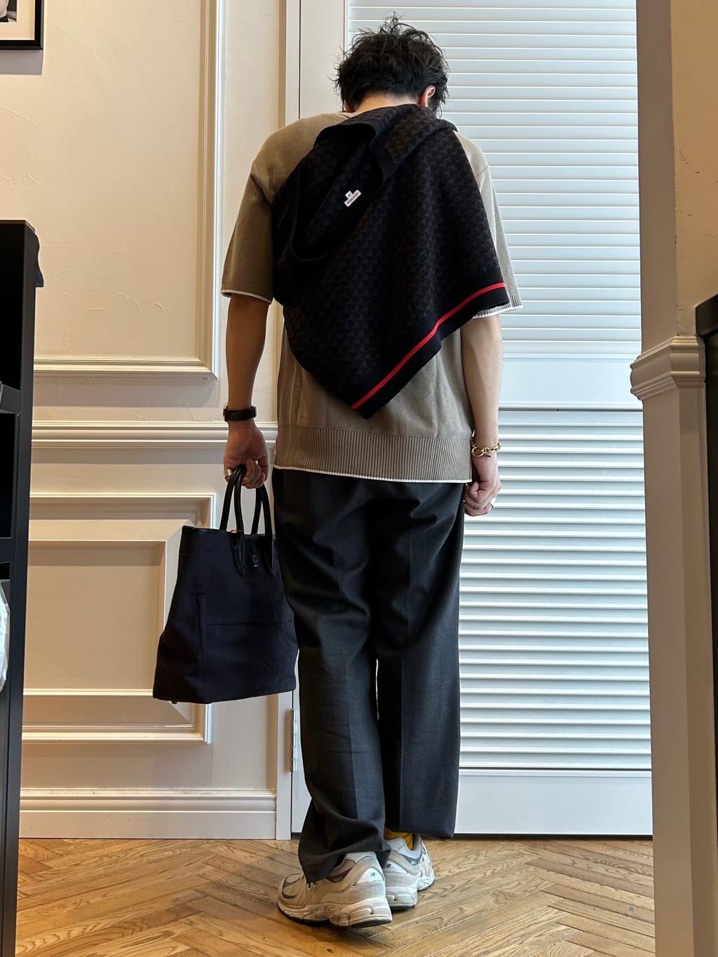 須田　慎二郎さんの「DRESSTERIOR｜」を使ったコーディネート