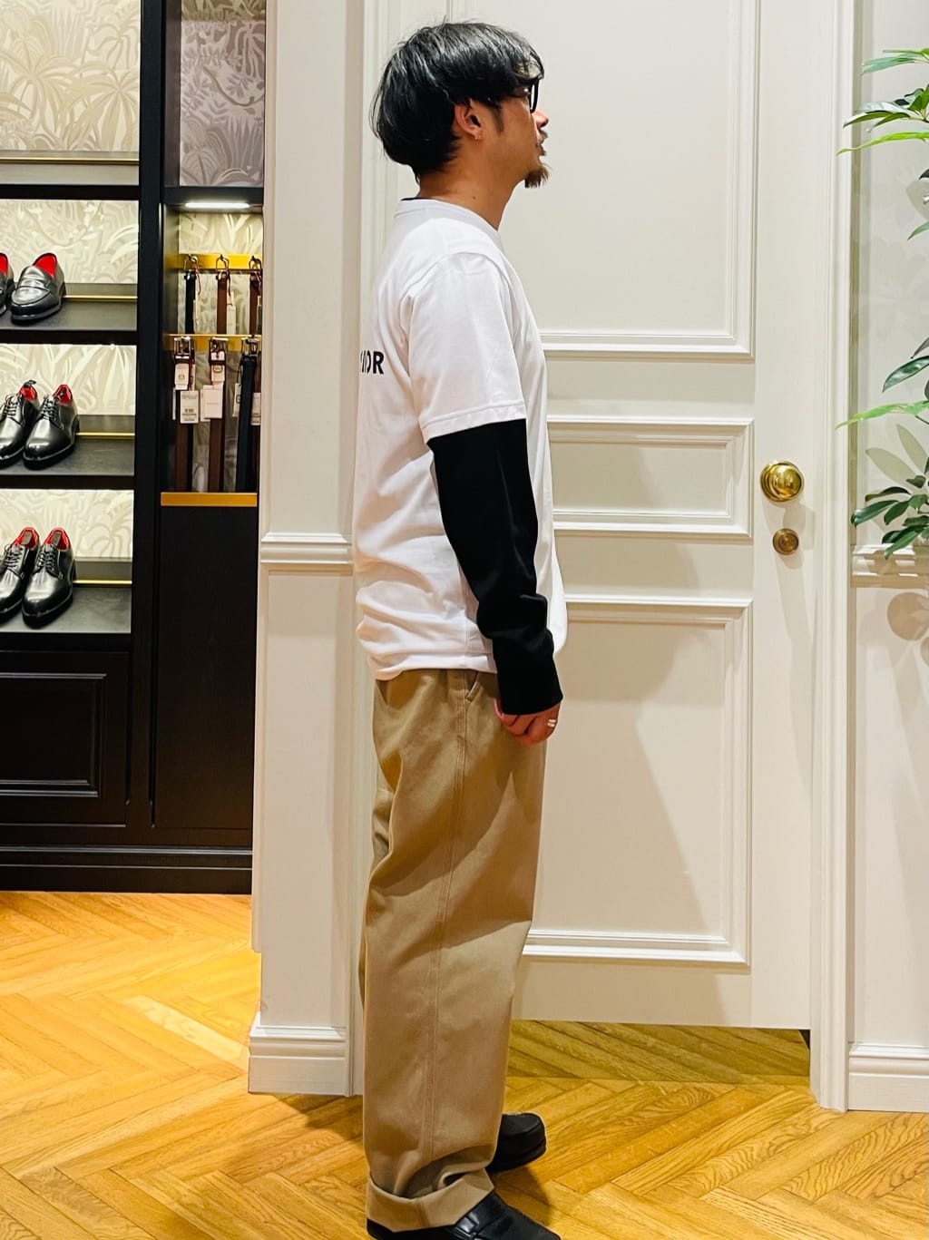 鶴田大士さんの「DRESSTERIOR｜【撥水加工/Safari5月号掲載】ローファー」を使ったコーディネート