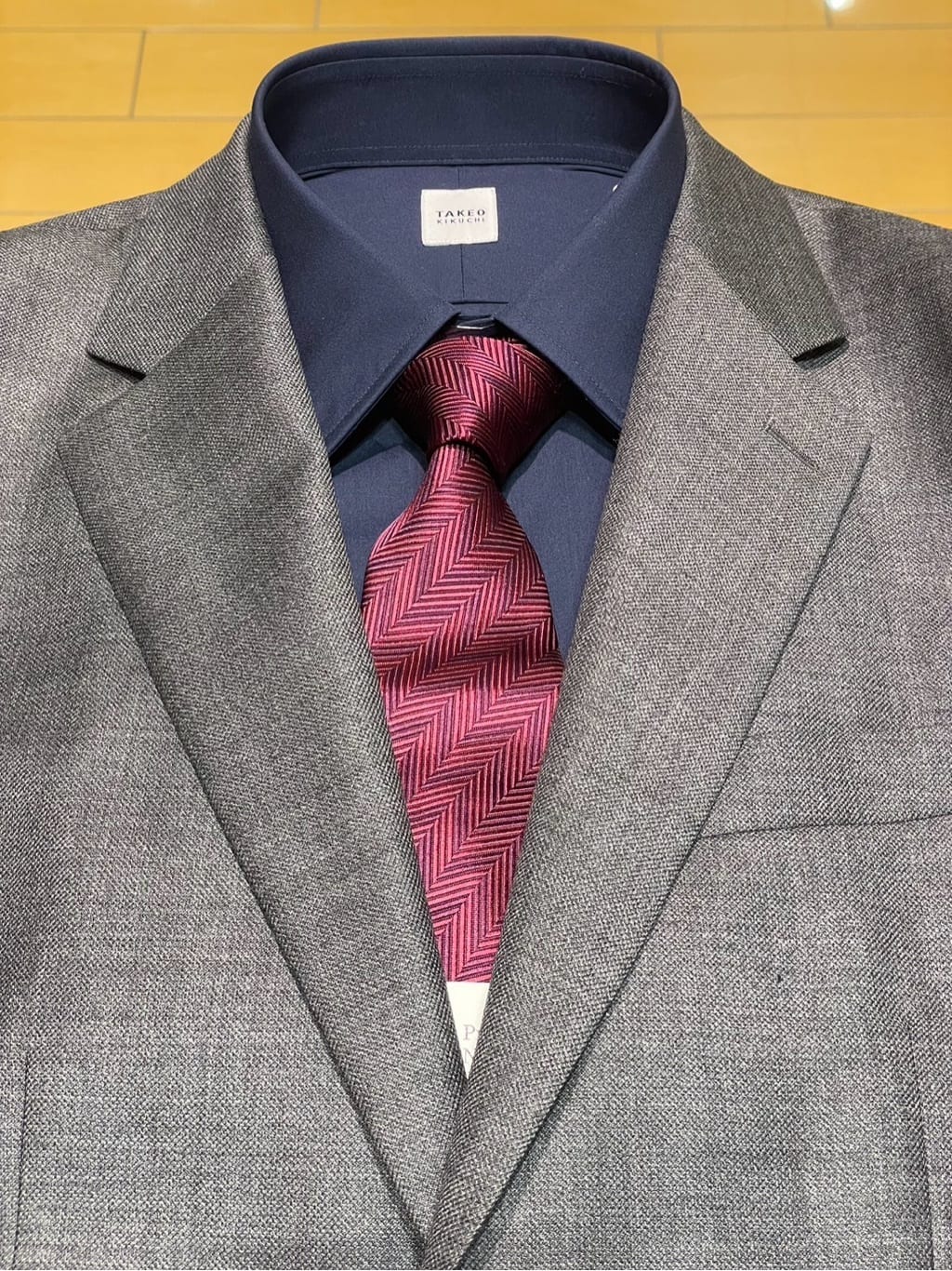 ヒナさんの「TAKEO KIKUCHI｜【Made in JAPAN】矢絣（やがすり）シルクネクタイ」を使ったコーディネート