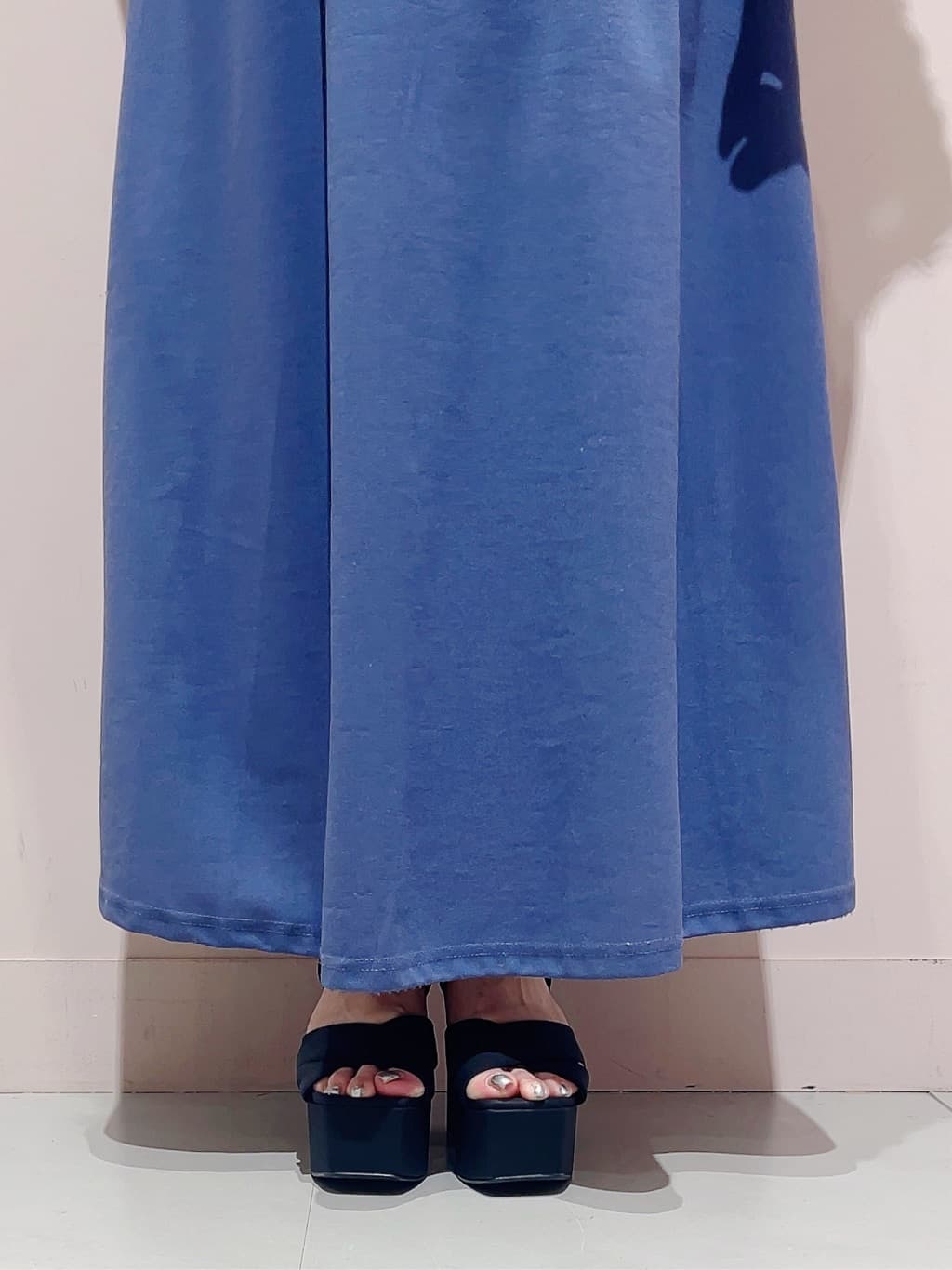 りえさんの「ESPERANZA｜ラク盛り厚底サンダルⅢ」を使ったコーディネート