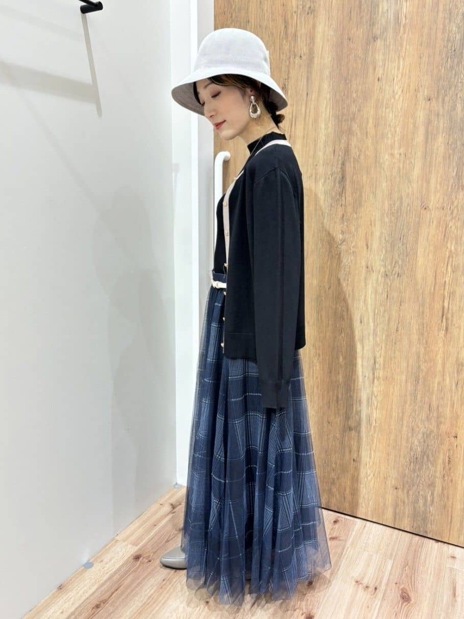 saltさんの「grove｜メタルパーツローファーパンプス【晴雨兼用】」を使ったコーディネート