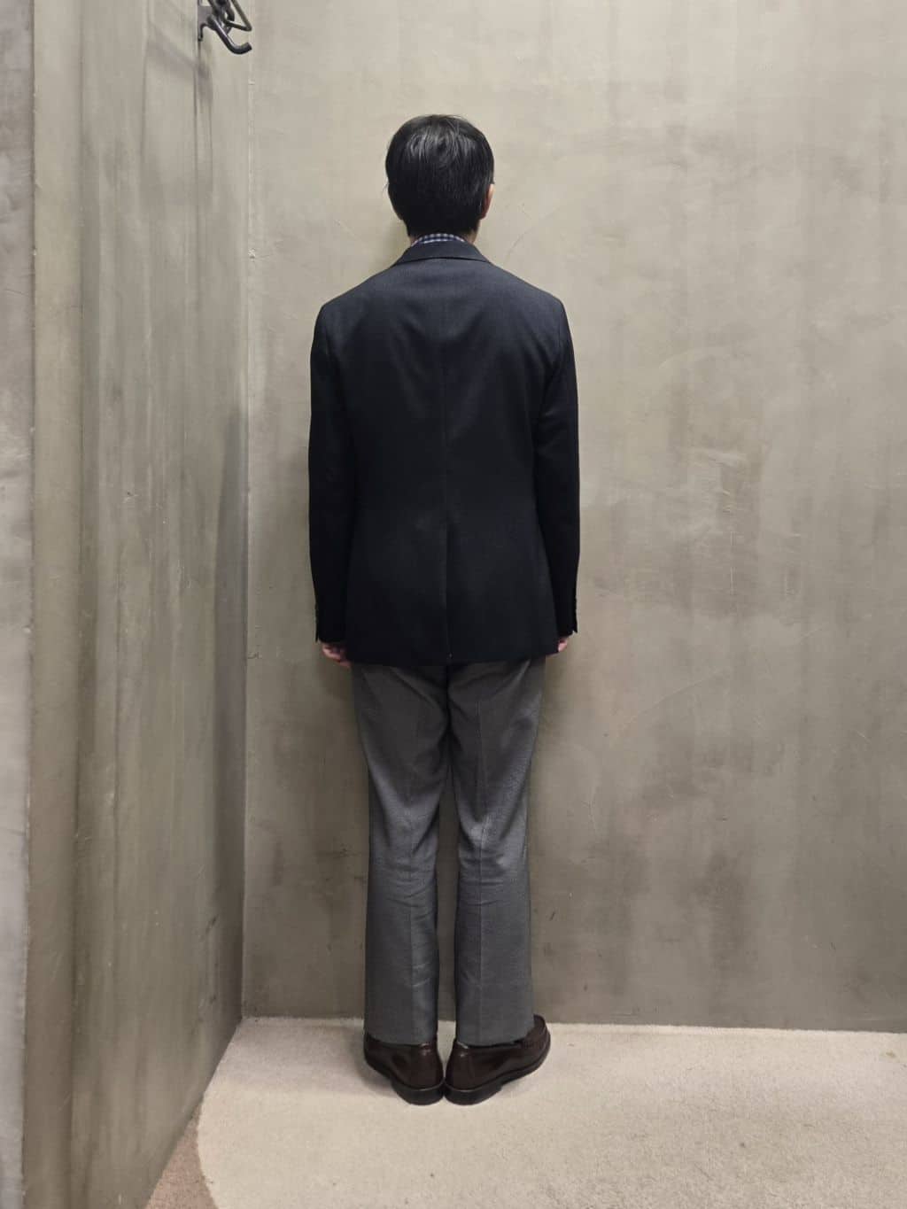 白木駆さんの「TAKEO KIKUCHI｜【Made in JAPAN】TANGOストライプ ネクタイ」を使ったコーディネート