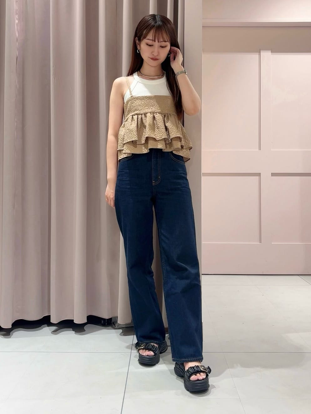 RINAさんの「ESPERANZA｜厚底クシュクシュベルトスポサン」を使ったコーディネート