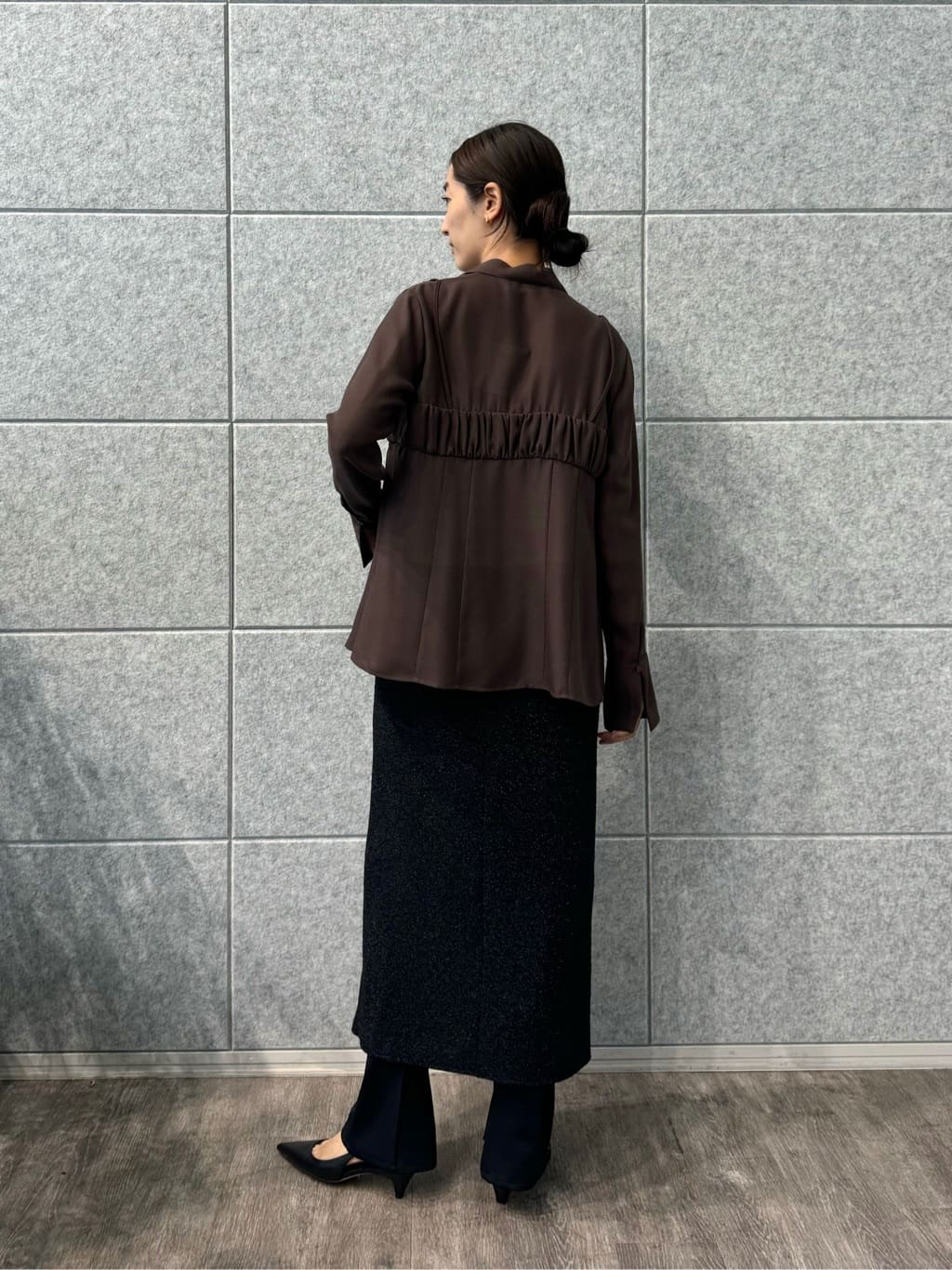 uchi__yamaさんの「CODE A｜lame skirt」を使ったコーディネート