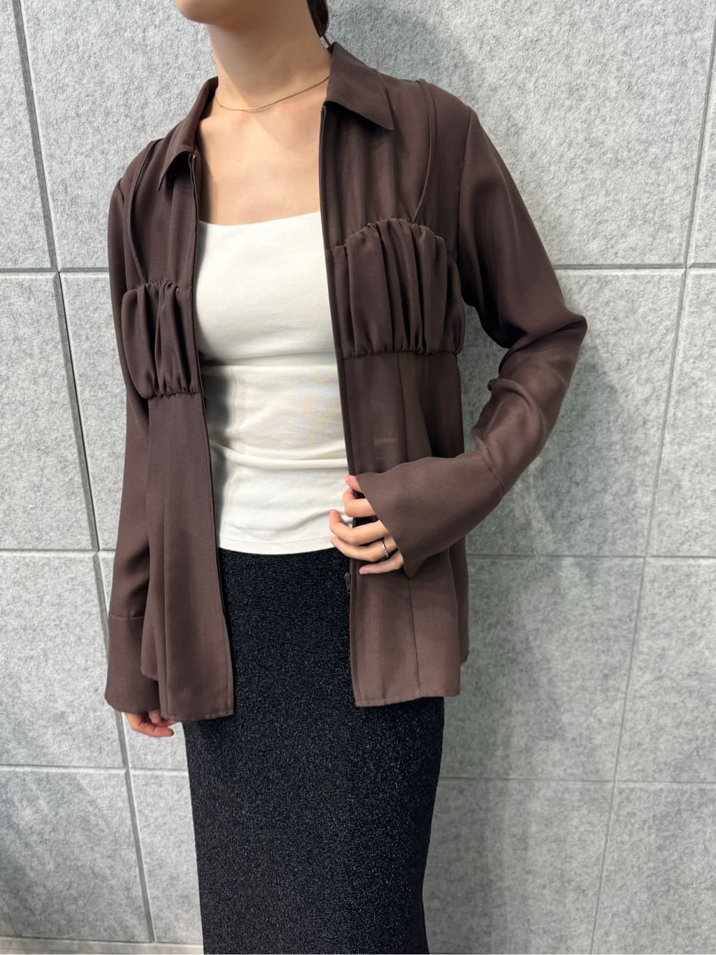 uchi__yamaさんの「CODE A｜lame skirt」を使ったコーディネート