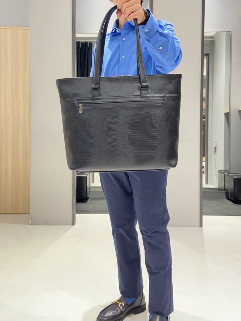 わいずみさんの「TAKEO KIKUCHI｜【Made in JAPAN】播州織 ヘリンボン ストレート パンツ」を使ったコーディネート