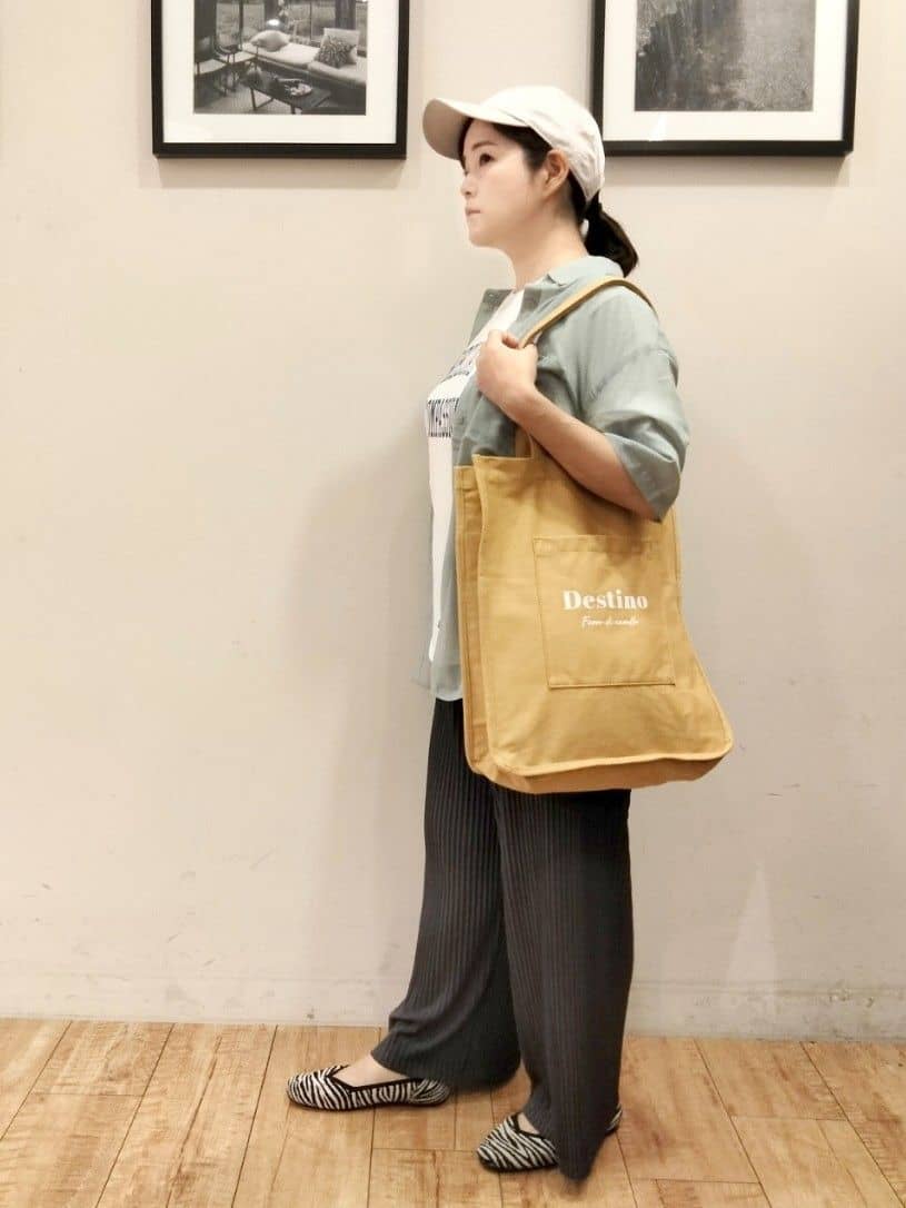 SHOOLARUEさんの「SHOO･LA･RUE｜」を使ったコーディネート