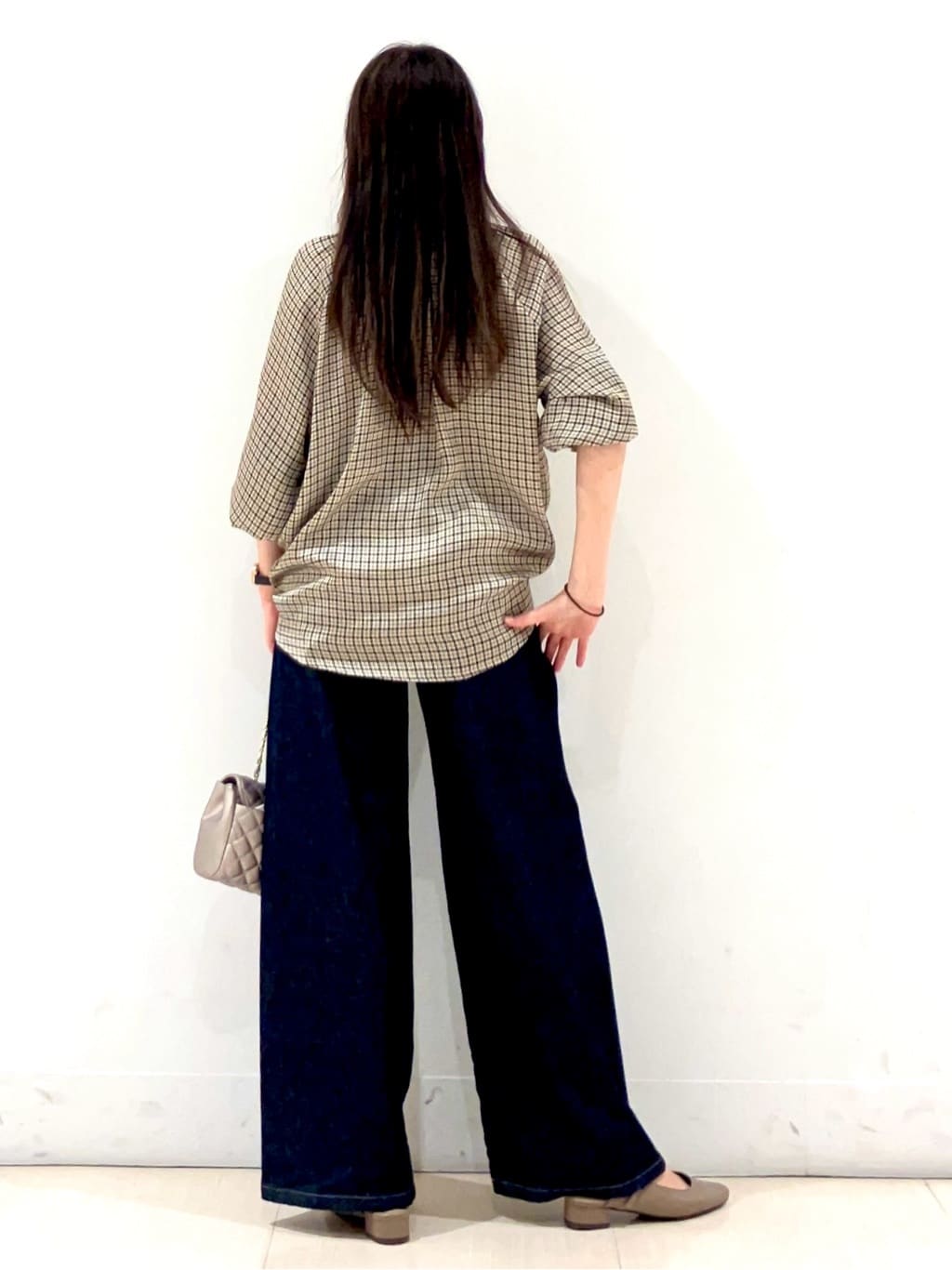 やくちゃんさんの「grove｜【SOMETHING&times;grove別注】LISAWIDE DENIM PANTS」を使ったコーディネート