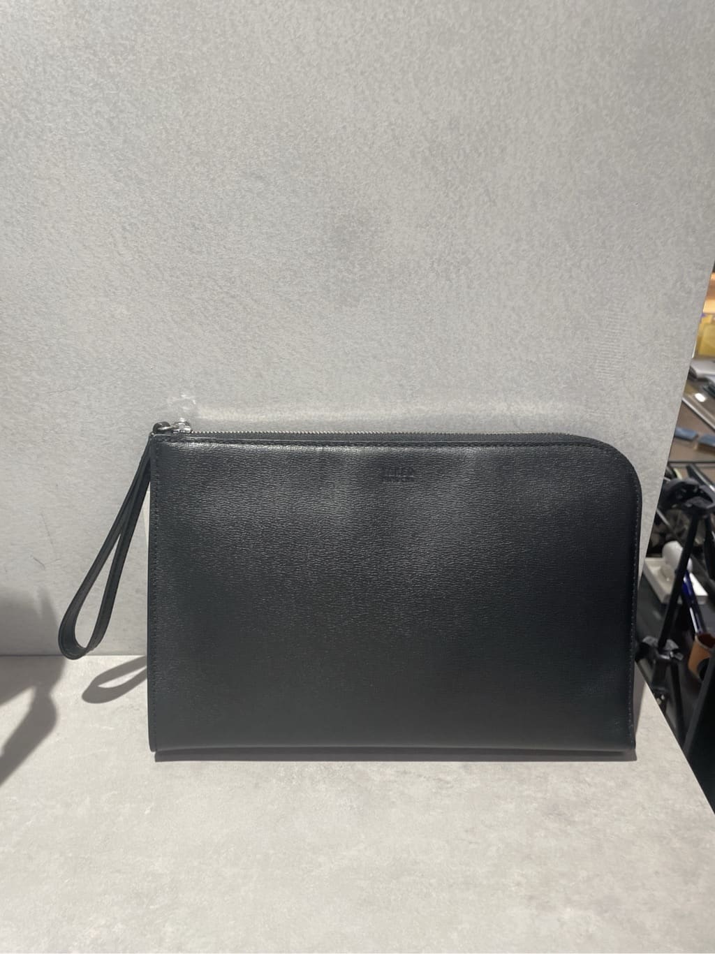 Tightさんの「TAKEO KIKUCHI｜ハットモチーフ ジャカード ストライプ シャツ」を使ったコーディネート