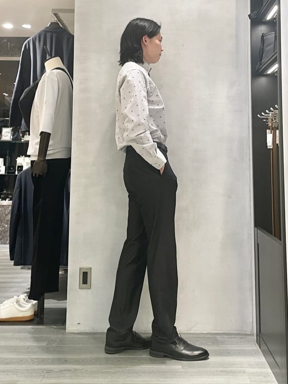 Tightさんの「TAKEO KIKUCHI｜ハットモチーフ ジャカード ストライプ シャツ」を使ったコーディネート