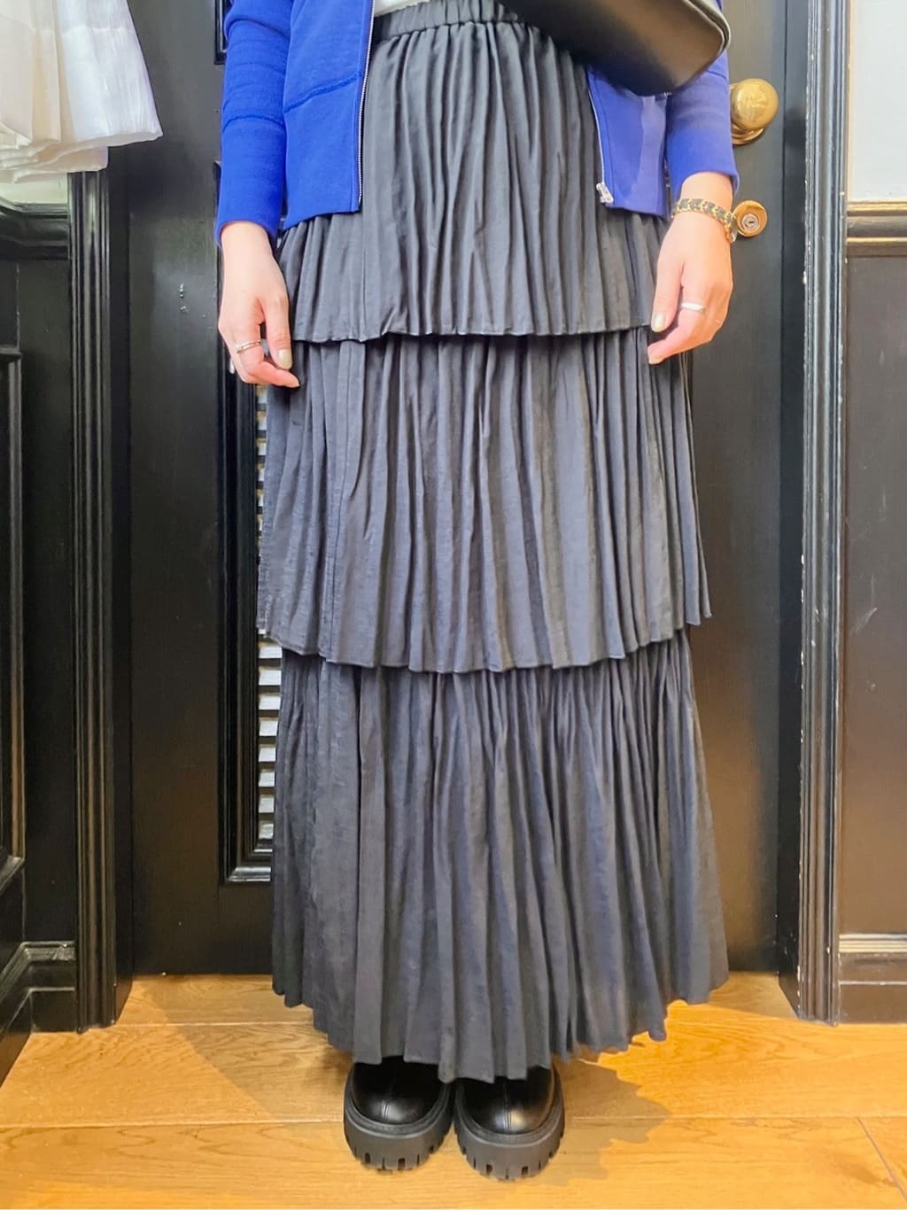 TAJIさんの「DRESSTERIOR｜デキシー吊裏毛ジップアップパーカ」を使ったコーディネート