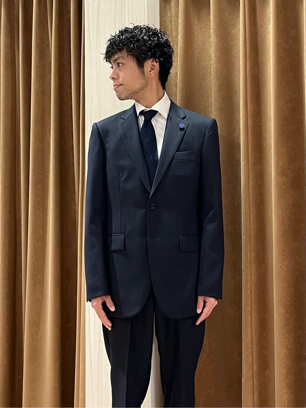 URAさんの「TAKEO KIKUCHI｜【Made in JAPAN】矢絣（やがすり）スーツ／スリーピース対応」を使ったコーディネート