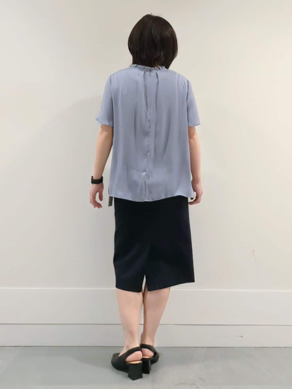 ミズタさんの「UNTITLED｜【洗える通勤スーツ】レジェールギャバ ストレッチタイトスカート」を使ったコーディネート
