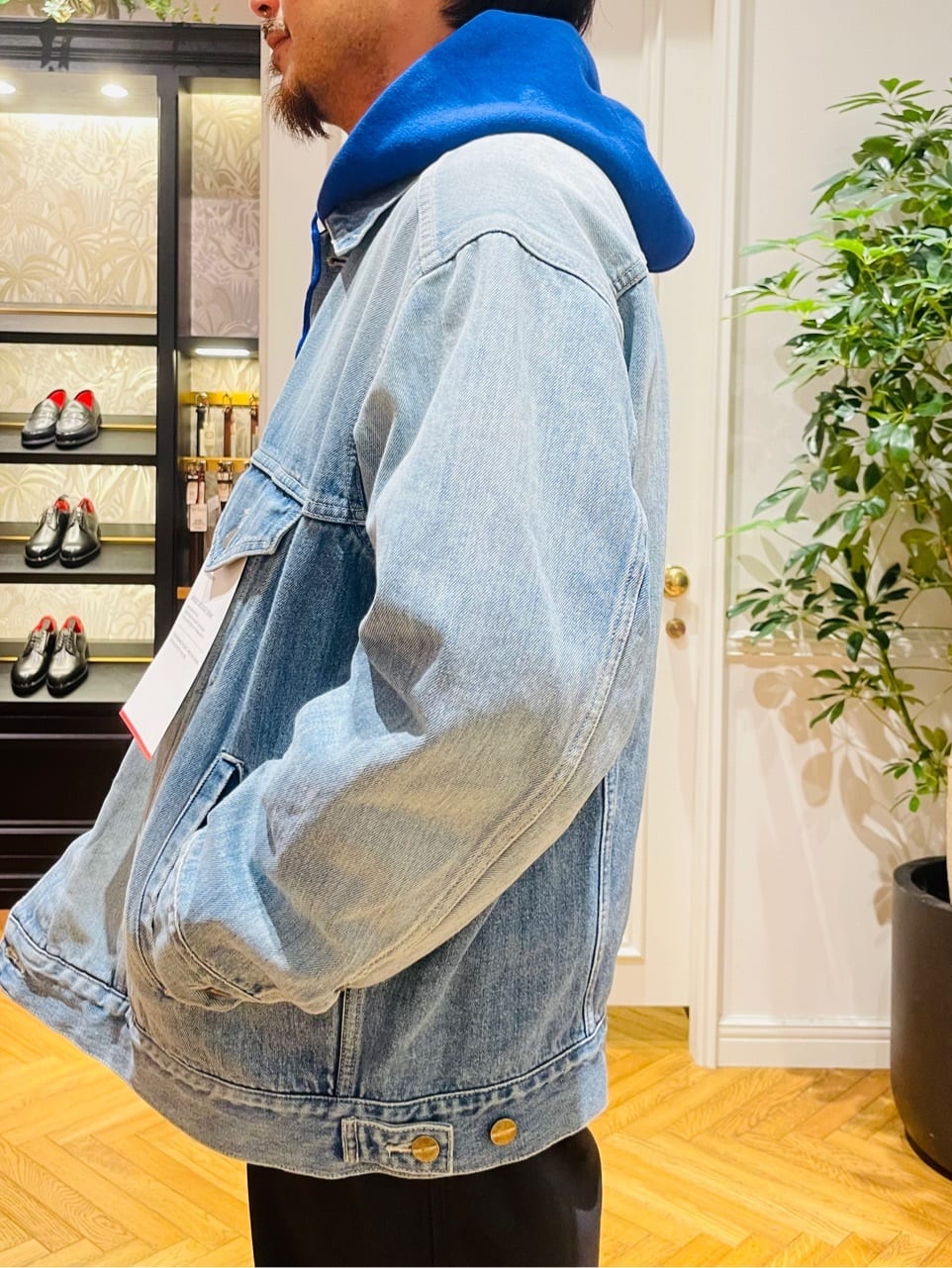 鶴田大士さんの「DRESSTERIOR｜【撥水加工/Safari5月号掲載】ローファー」を使ったコーディネート