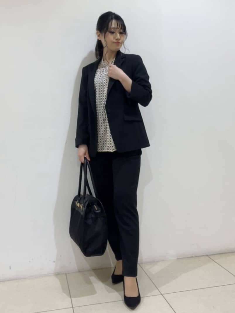 watanabeさんの「UNTITLED｜【洗える通勤スーツ】レジェールギャバ ストレッチテーラードジャケット」を使ったコーディネート