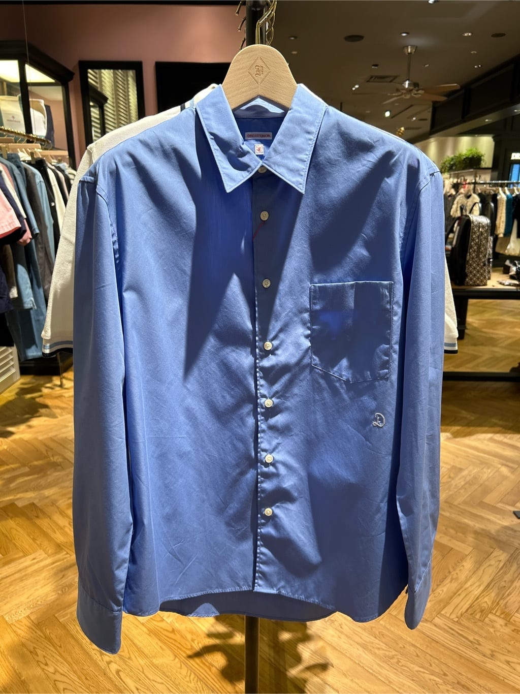 須田　慎二郎さんの「DRESSTERIOR｜」を使ったコーディネート