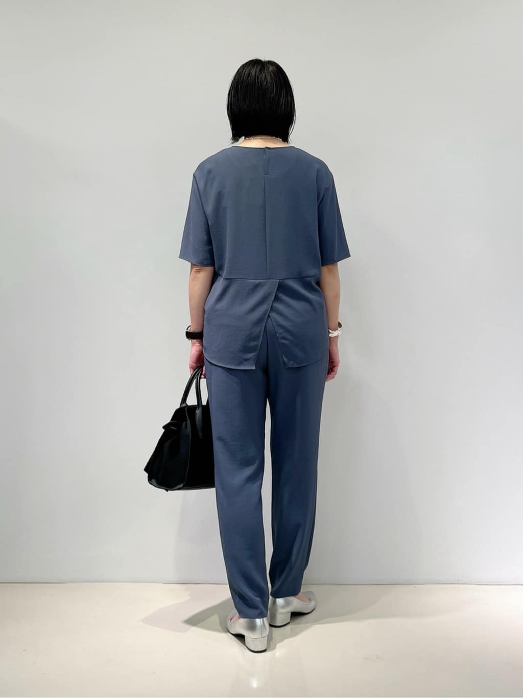 Uさんの「INDIVI｜◆【合皮／マルチWAY／サブバッグ付】ミニショルダーバッグ」を使ったコーディネート