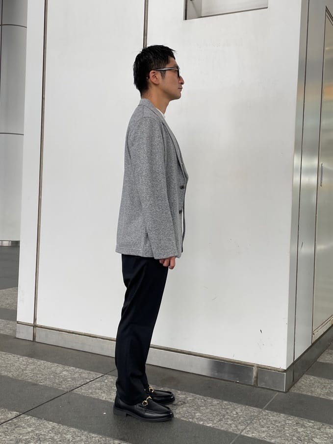 加藤裕樹さんの「TAKEO KIKUCHI｜【ONOFF対応】TRダブルニット ストレッチパンツ」を使ったコーディネート