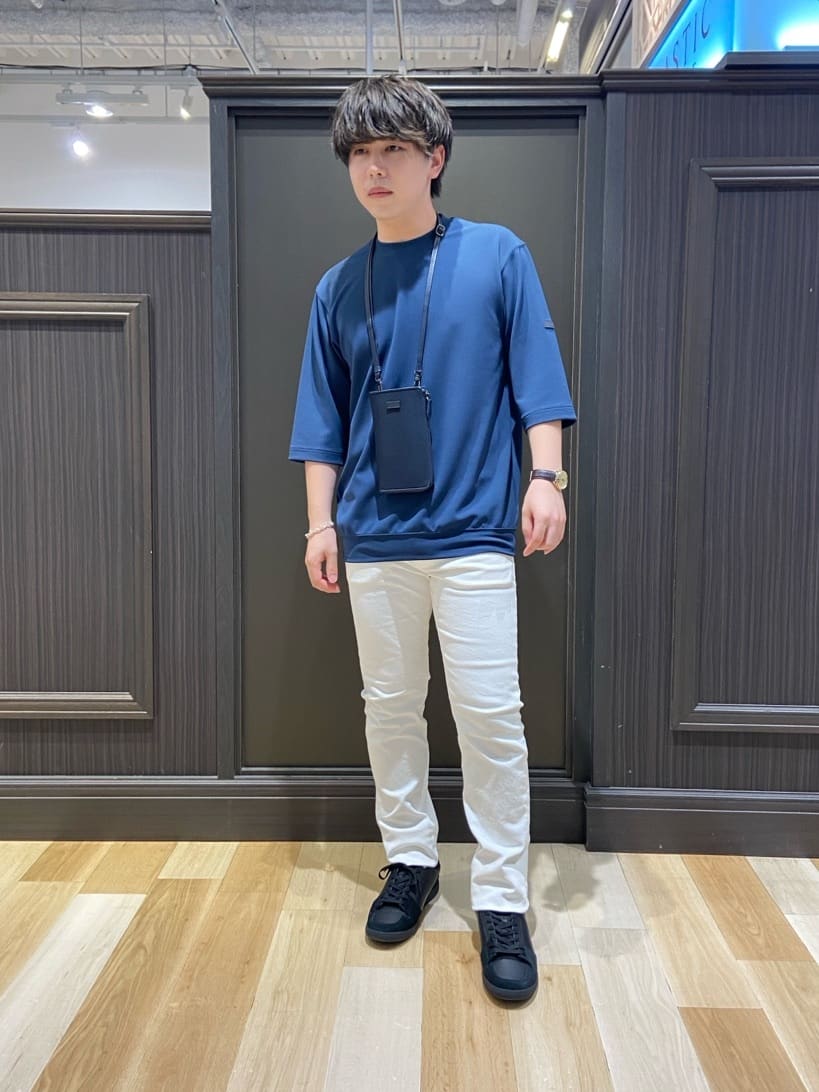 たかぽんさんの「TAKEO KIKUCHI｜【Sサイズ～】ストレッチ デニム パンツ」を使ったコーディネート