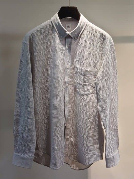 あまえびさんの「TAKEO KIKUCHI｜【抗菌防臭/シーズンレス】シアサッカー ジャージシャツ」を使ったコーディネート