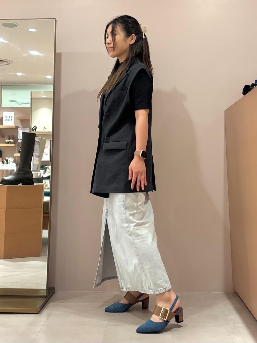 Akiさんの「ESPERANZA｜バックルベルトバックストラップパンプス」を使ったコーディネート