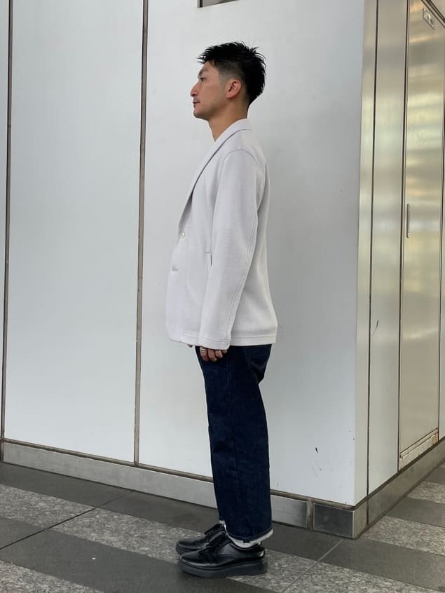 加藤裕樹さんの「TAKEO KIKUCHI｜【モンスターストレッチ】日本製 ワンウォッシュ デニムパンツ」を使ったコーディネート