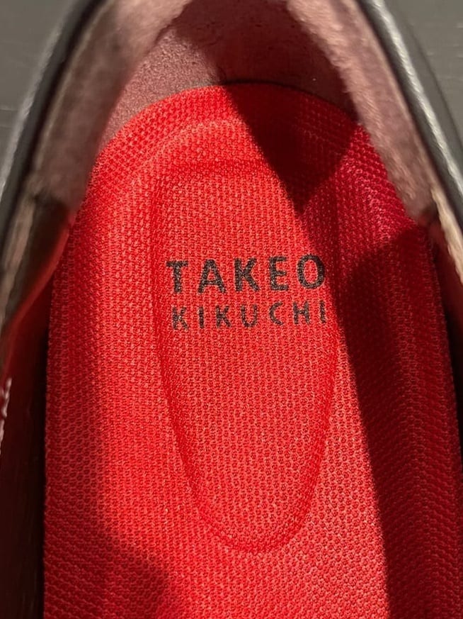 松村泰輔さんの「TAKEO KIKUCHI｜コインローファー」を使ったコーディネート
