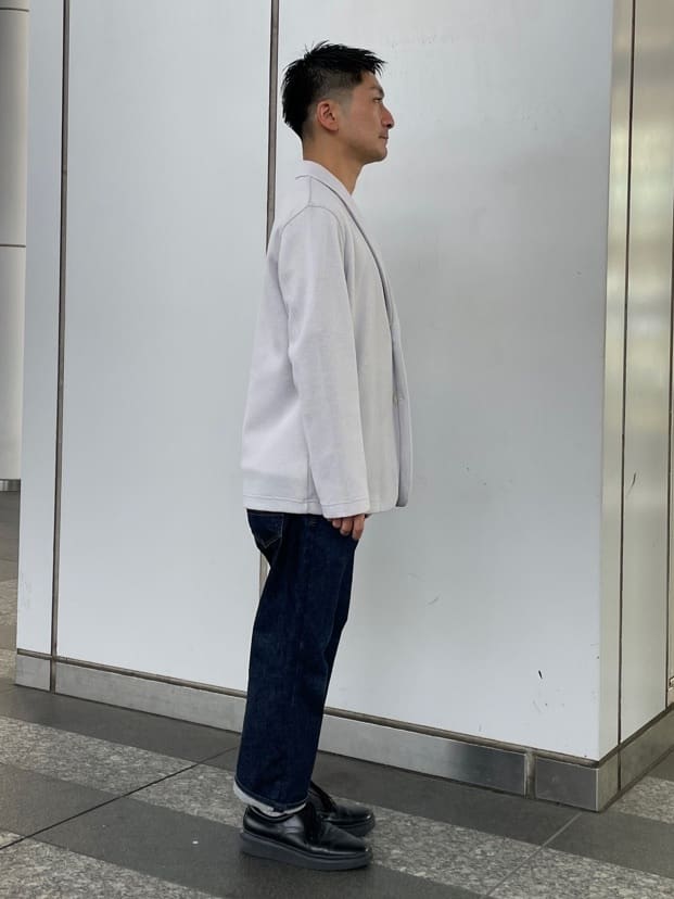 加藤裕樹さんの「TAKEO KIKUCHI｜【モンスターストレッチ】日本製 ワンウォッシュ デニムパンツ」を使ったコーディネート