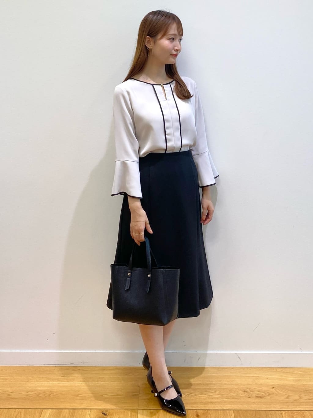 みさかさんの「index｜《5色展開／S-LLサイズ》ストレッチマーメイドスカート／セットアップ対応【洗濯機洗い可／イージーケ」を使ったコーディネート