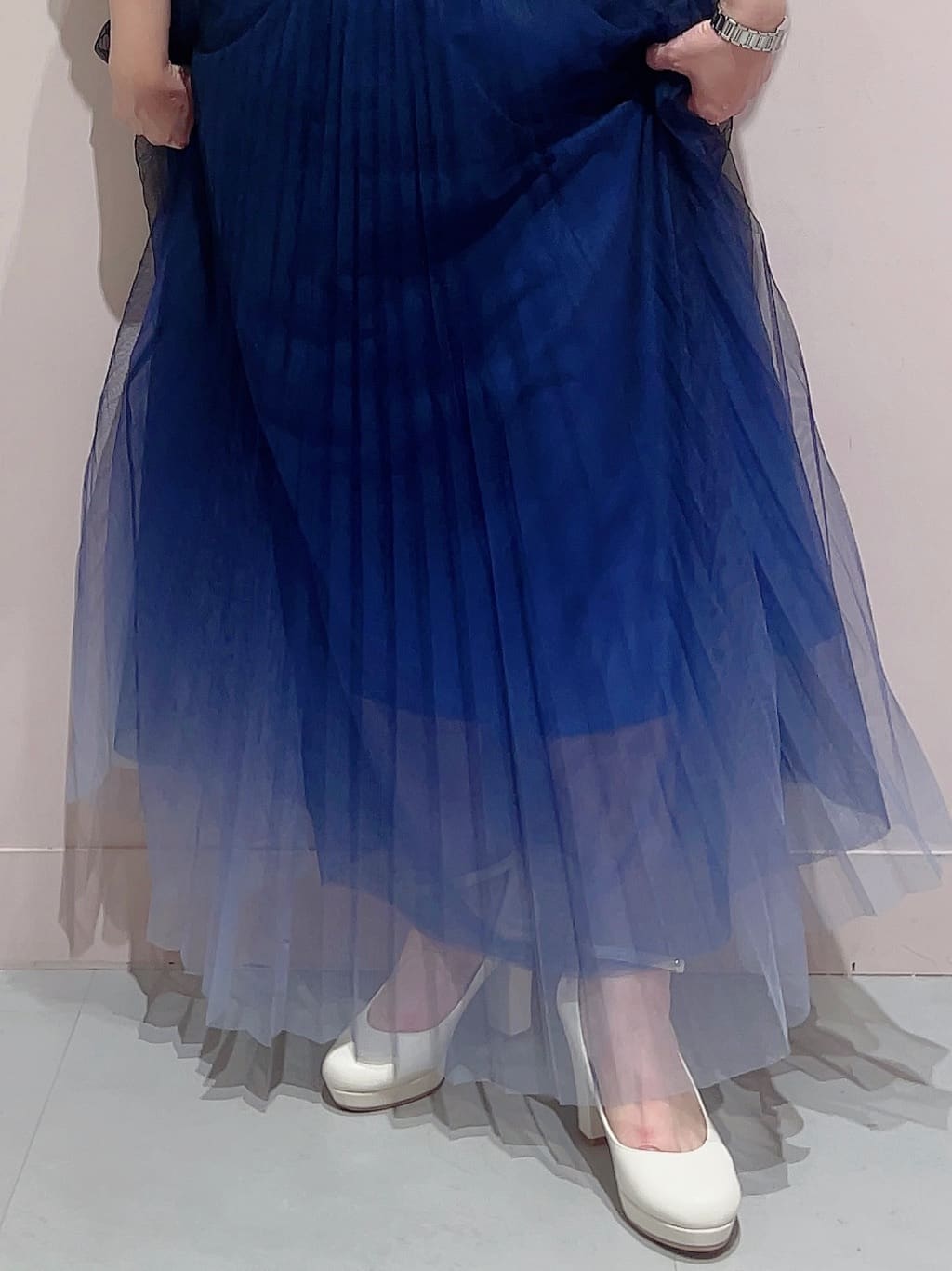 りえさんの「ESPERANZA｜3WAYチャンキーヒールパンプス」を使ったコーディネート