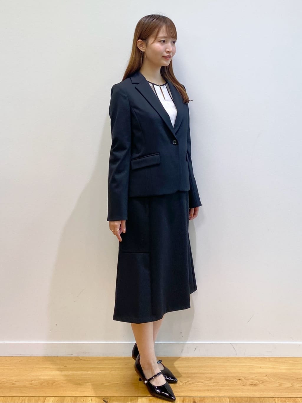 みさかさんの「index｜《5色展開／XS-LLサイズ》ストレッチテーラードジャケット／セットアップ対応【イージーアイロン】」を使ったコーディネート